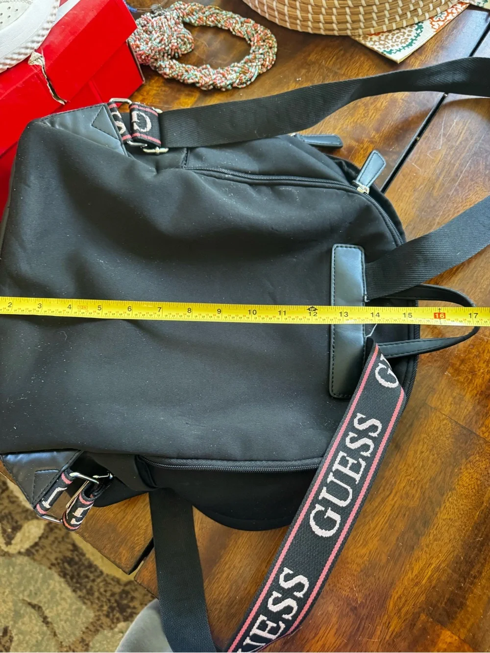 Guess classic black